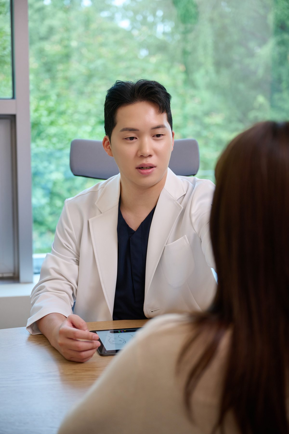 1:1 Skin Booster at MILI Clinic Dosan